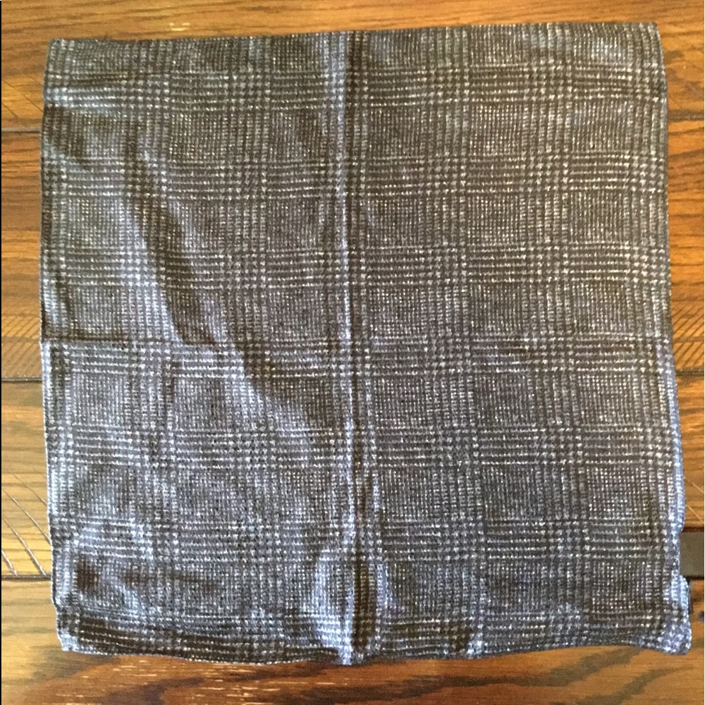 NWT Hugo Boss Men’s Pocket Handkerchief